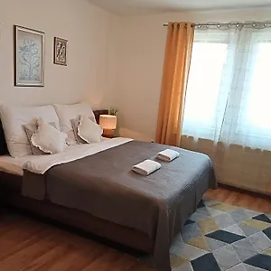 Aparthotel Orient Apartmanhaz, Eger